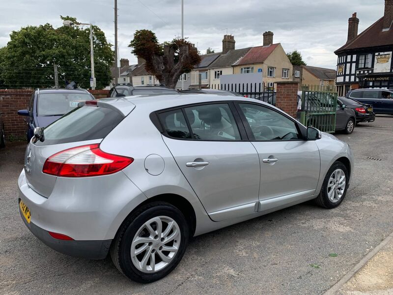 RENAULT MEGANE