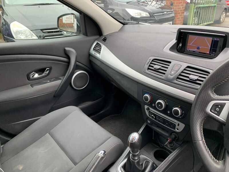 RENAULT MEGANE