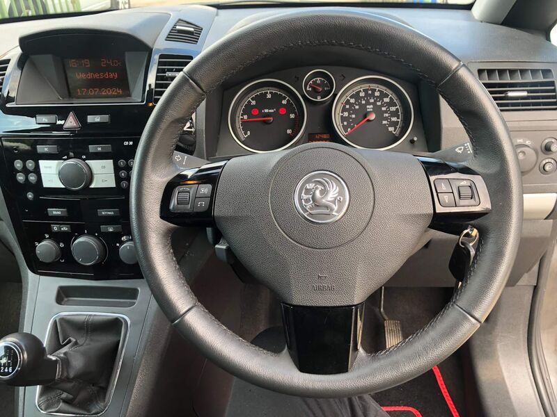 VAUXHALL ZAFIRA