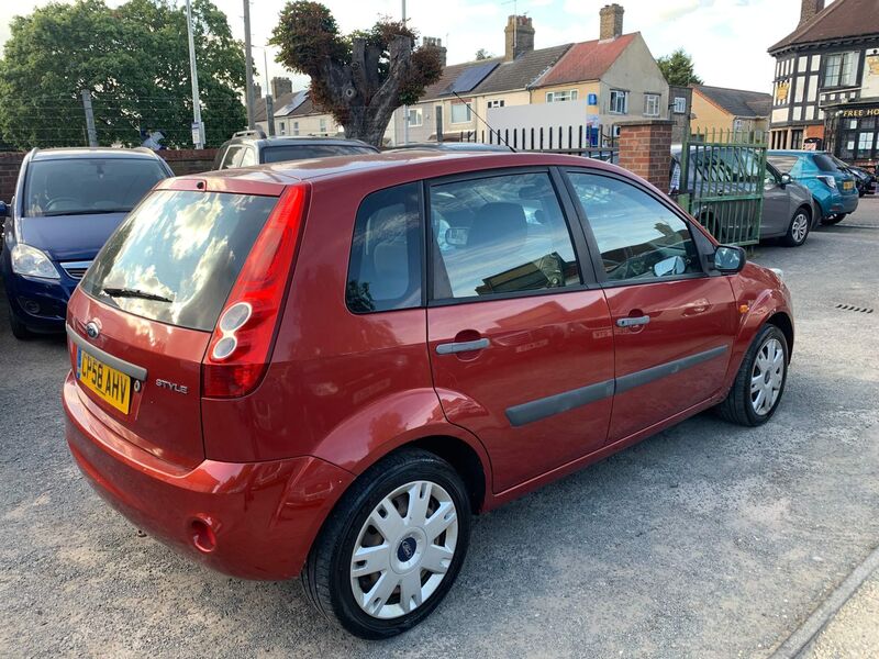 FORD FIESTA