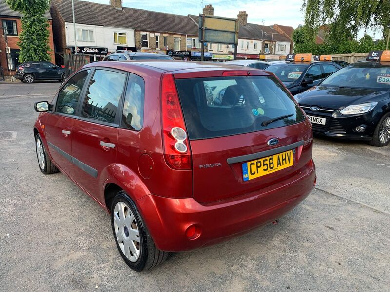FORD FIESTA