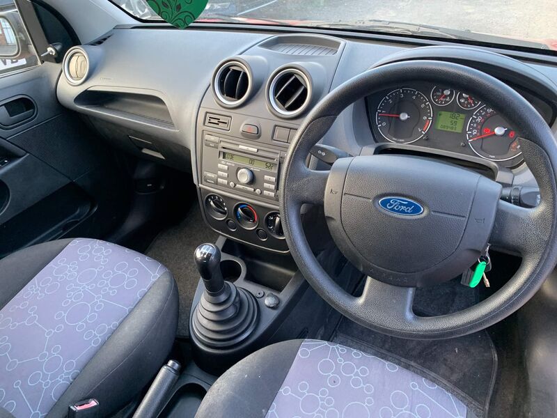 FORD FIESTA