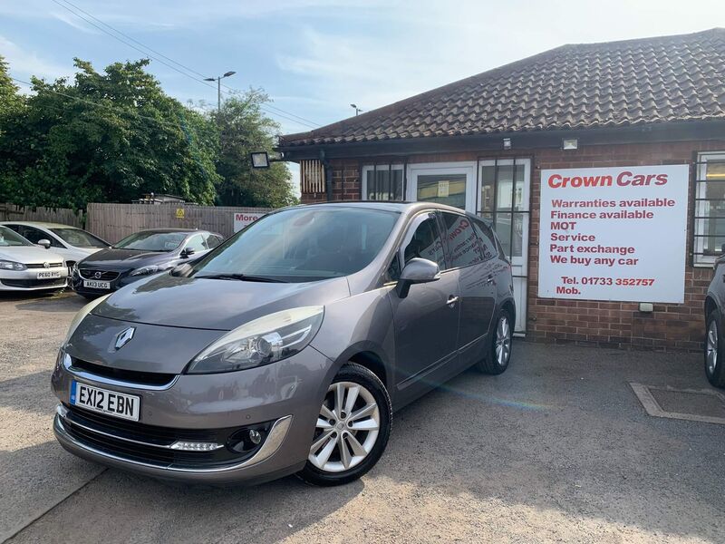 View RENAULT GRAND SCENIC 1.5 dCi Dynamique TomTom Euro 5 (s/s) 5dr
