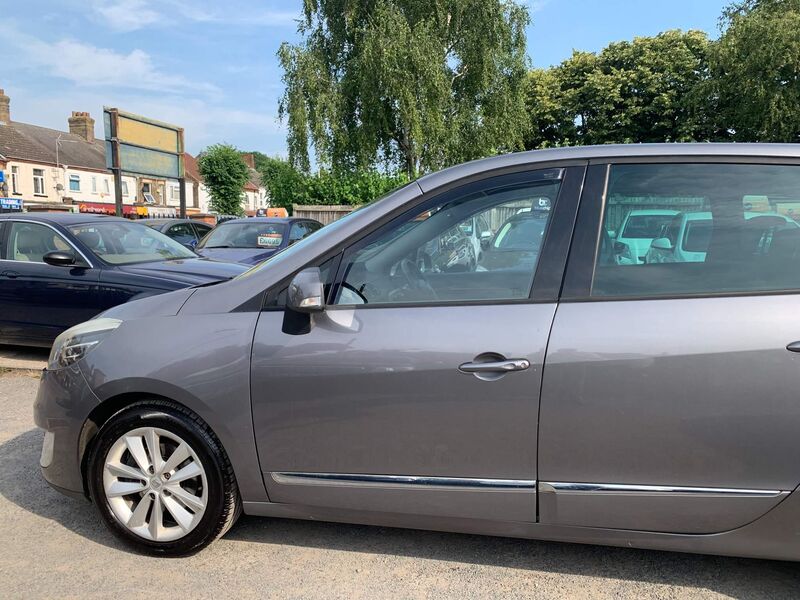 RENAULT GRAND SCENIC
