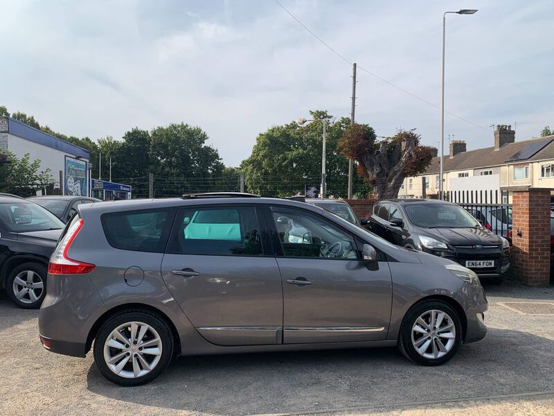 RENAULT GRAND SCENIC