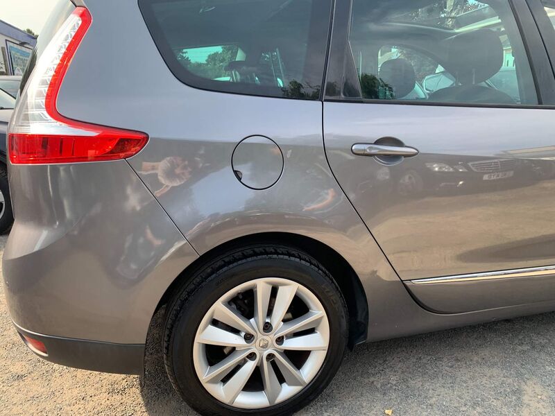 RENAULT GRAND SCENIC