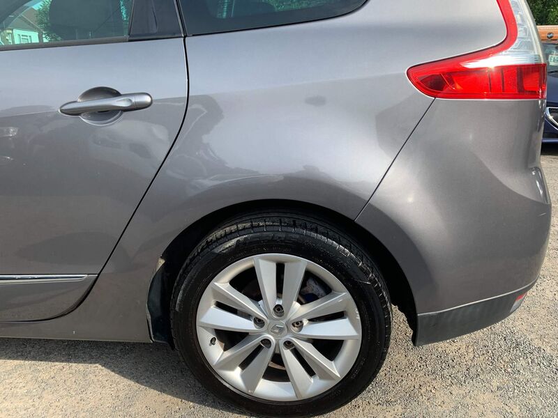 RENAULT GRAND SCENIC