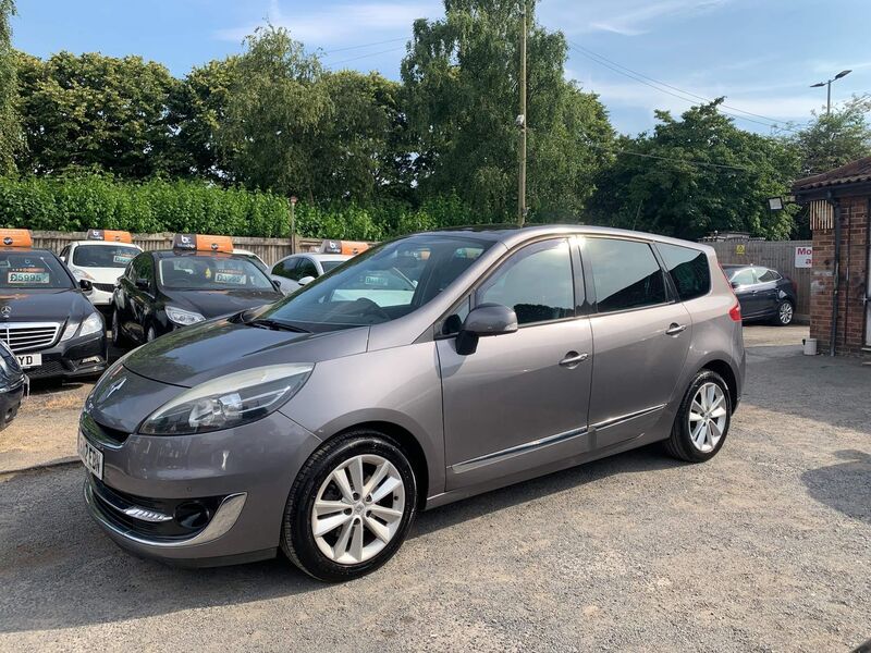 RENAULT GRAND SCENIC
