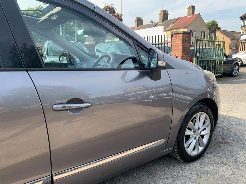 RENAULT GRAND SCENIC