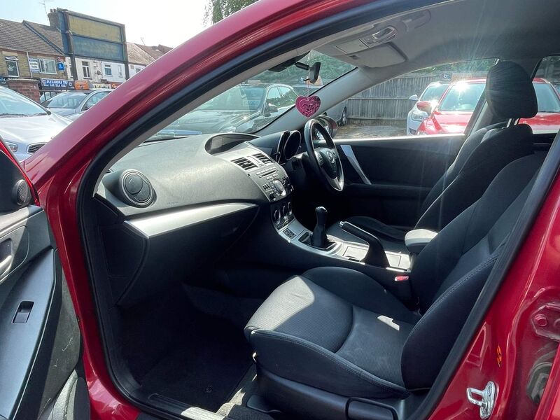 MAZDA MAZDA3