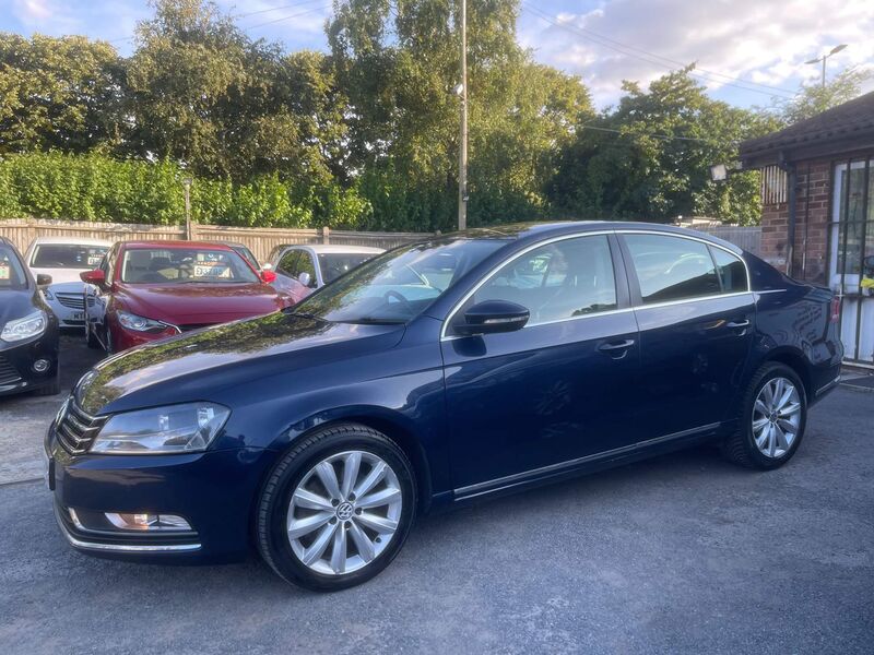 VOLKSWAGEN PASSAT