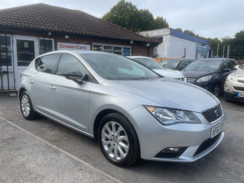 SEAT LEON