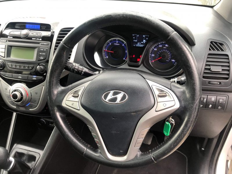 HYUNDAI IX20