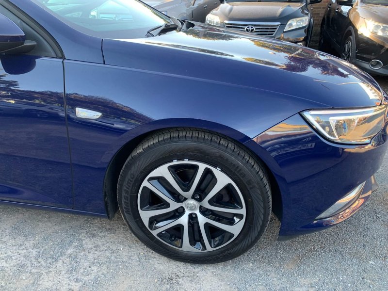VAUXHALL INSIGNIA
