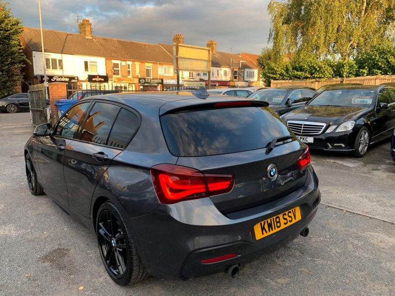 BMW 1 SERIES