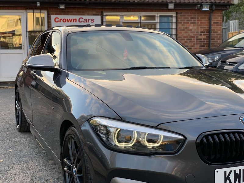 BMW 1 SERIES