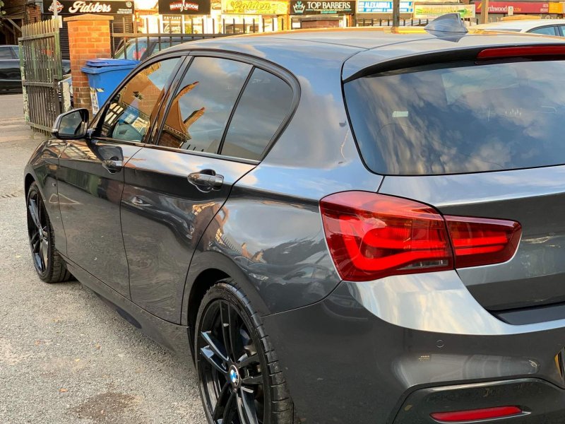 BMW 1 SERIES