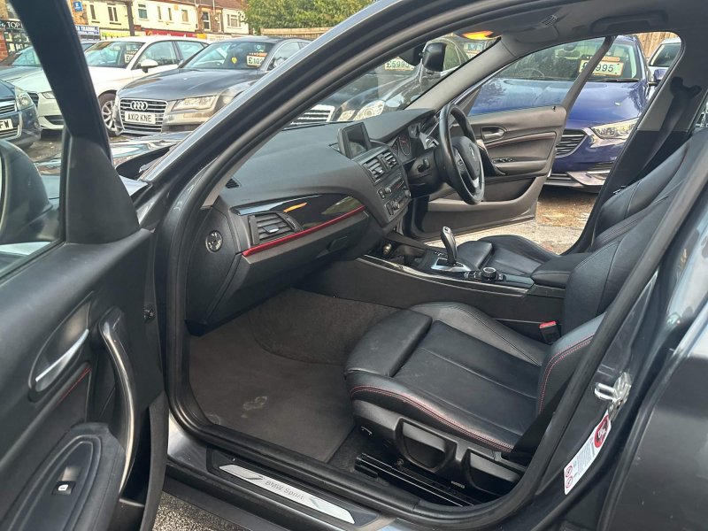 BMW 1 SERIES