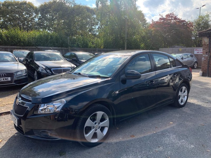 CHEVROLET CRUZE