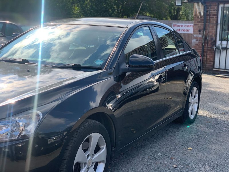 CHEVROLET CRUZE