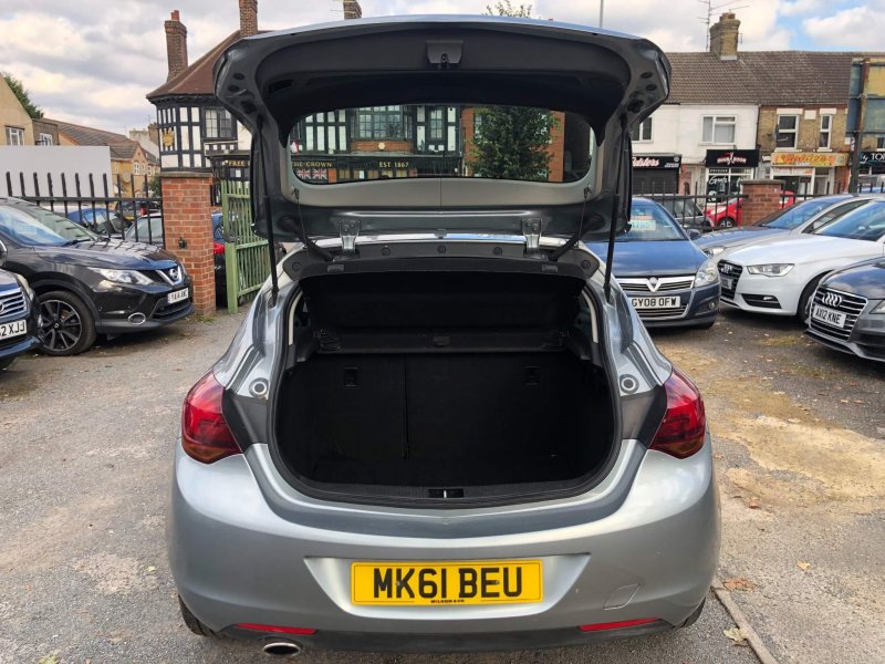 VAUXHALL ASTRA