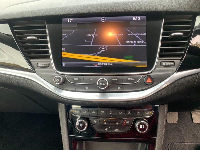 VAUXHALL ASTRA