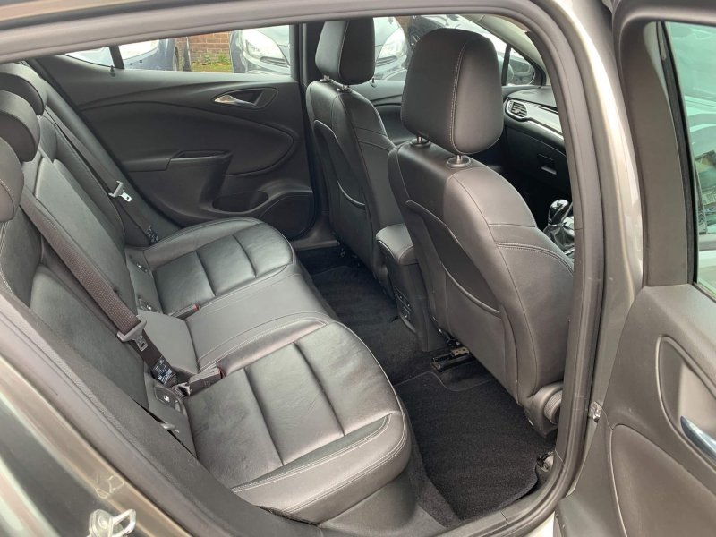VAUXHALL ASTRA