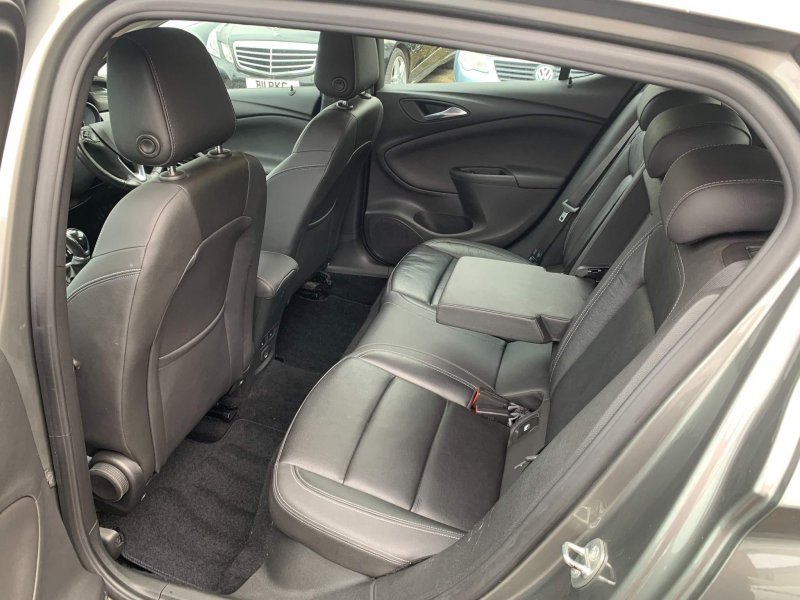 VAUXHALL ASTRA