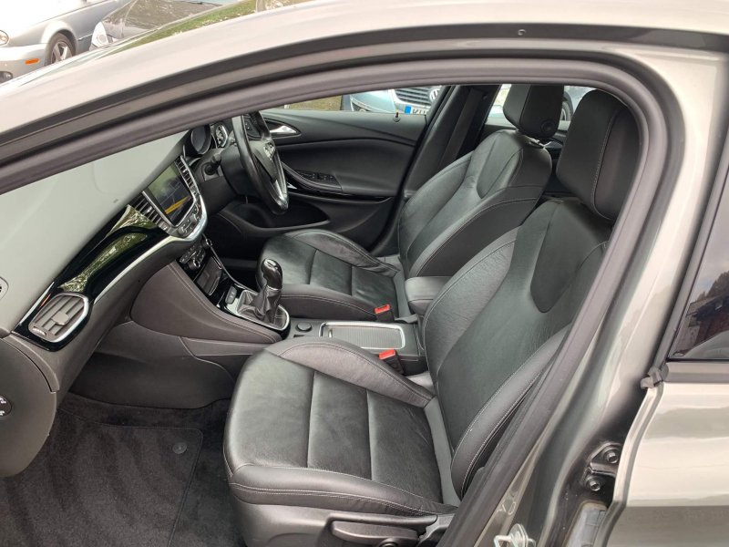 VAUXHALL ASTRA