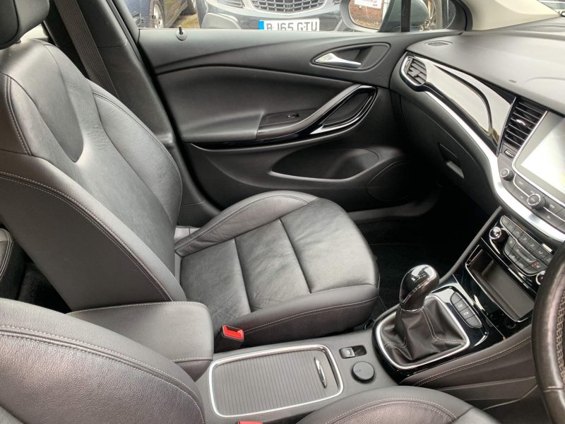 VAUXHALL ASTRA