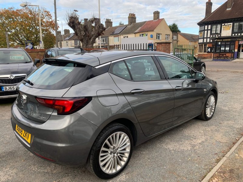 VAUXHALL ASTRA