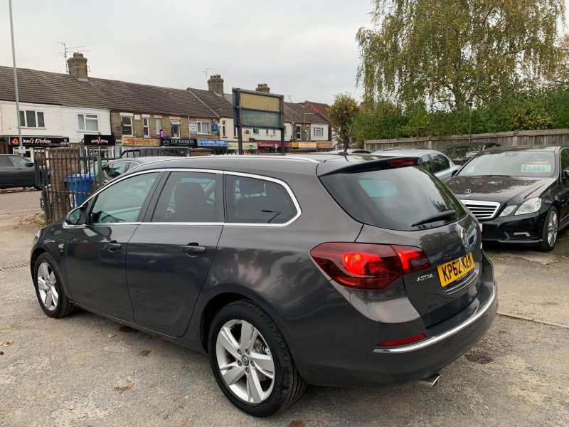 VAUXHALL ASTRA