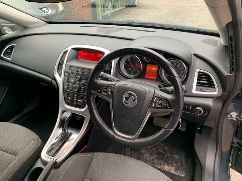 VAUXHALL ASTRA