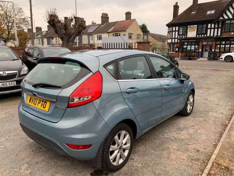 FORD FIESTA