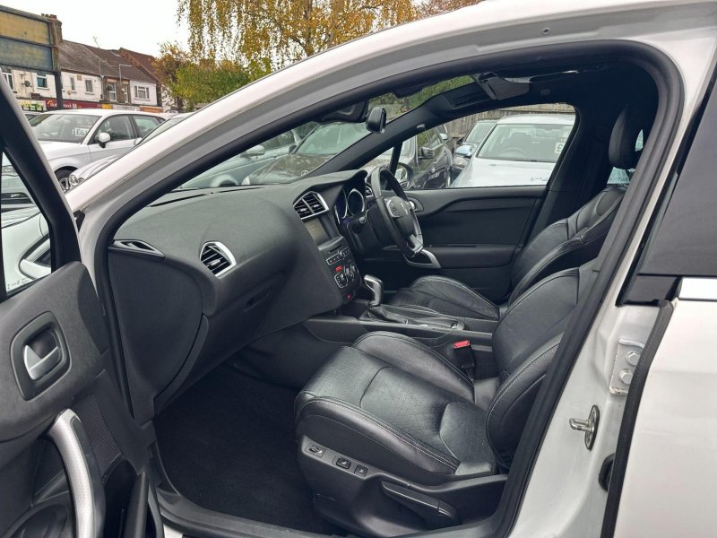 DS AUTOMOBILES DS 4 CROSSBACK
