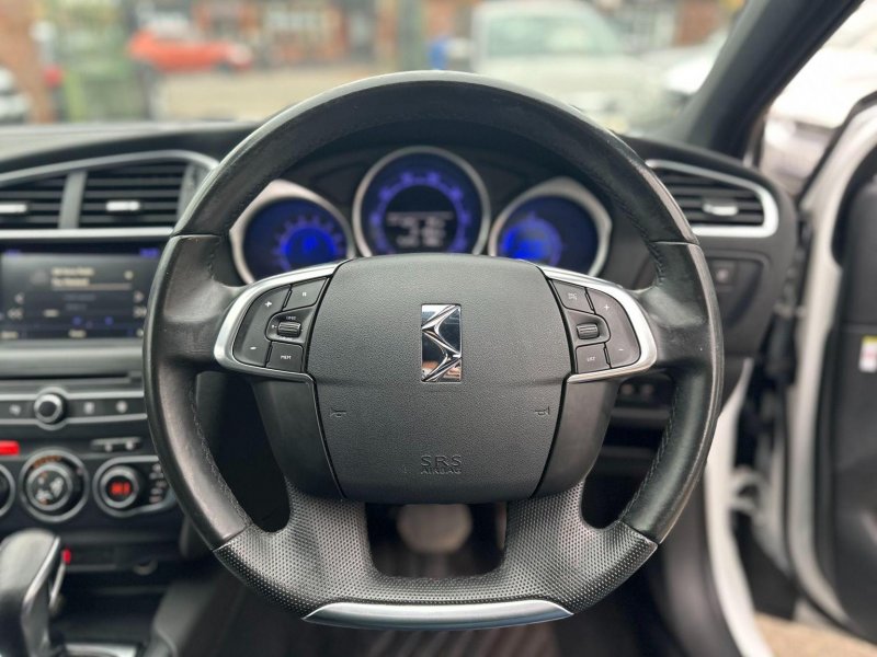 DS AUTOMOBILES DS 4 CROSSBACK