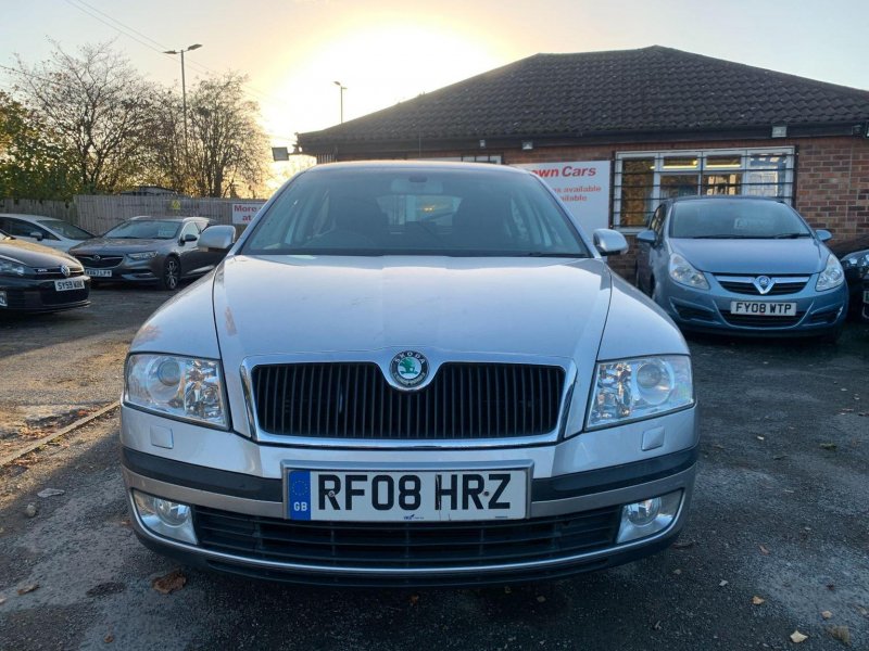 View SKODA OCTAVIA 1.9 TDI Elegance DSG Euro 4 5dr