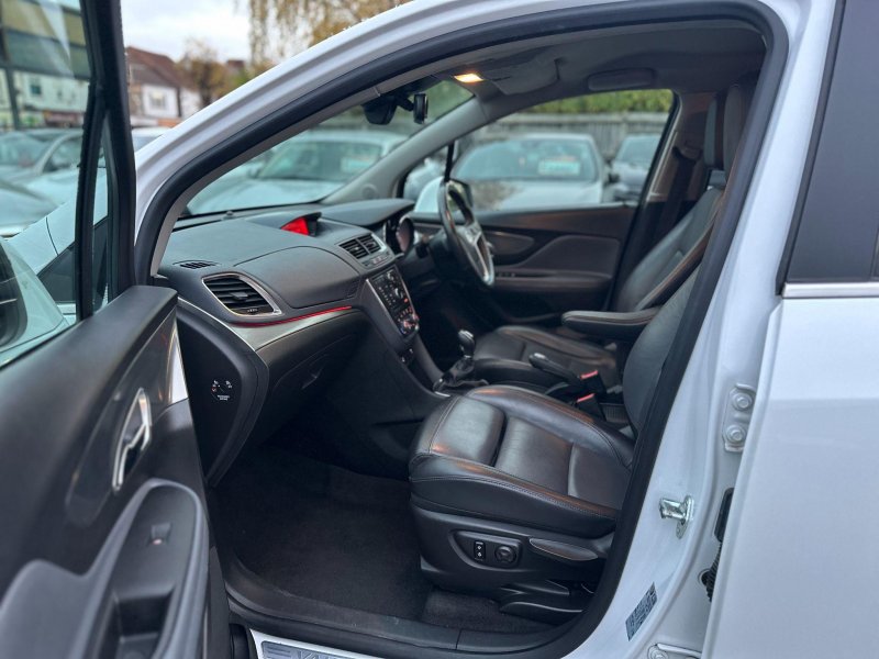 VAUXHALL MOKKA