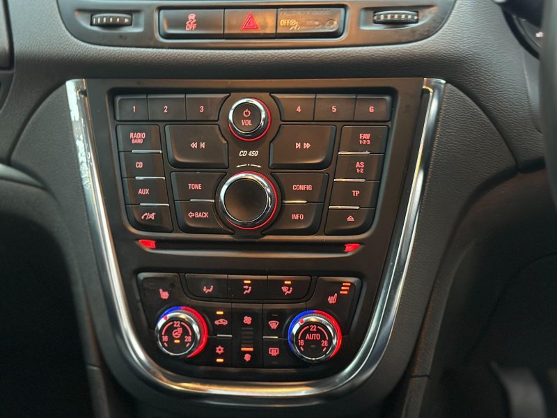 VAUXHALL MOKKA
