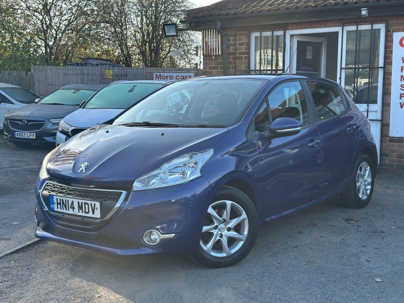 View PEUGEOT 208 1.2 VTi Active Euro 5 5dr