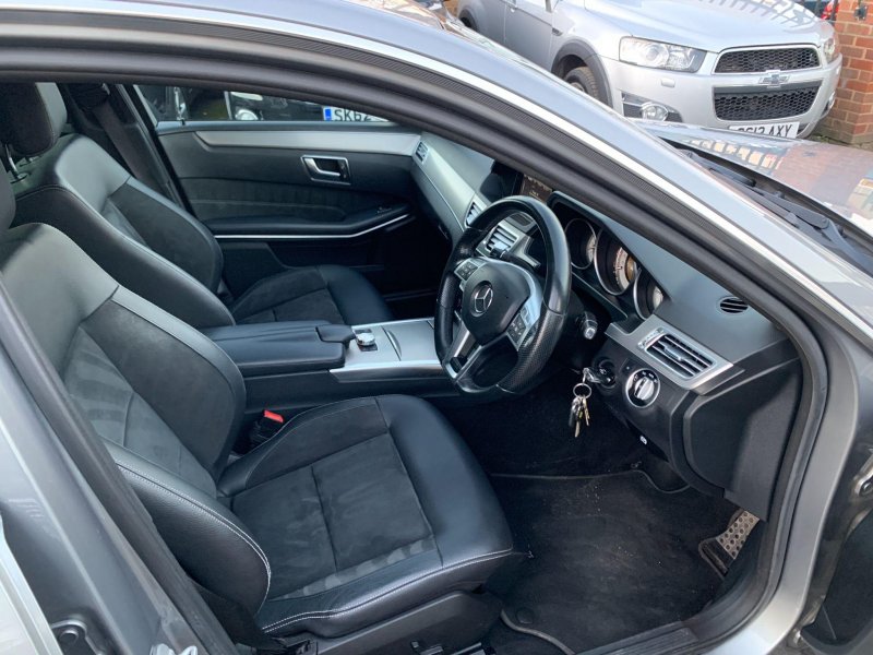 MERCEDES-BENZ E CLASS