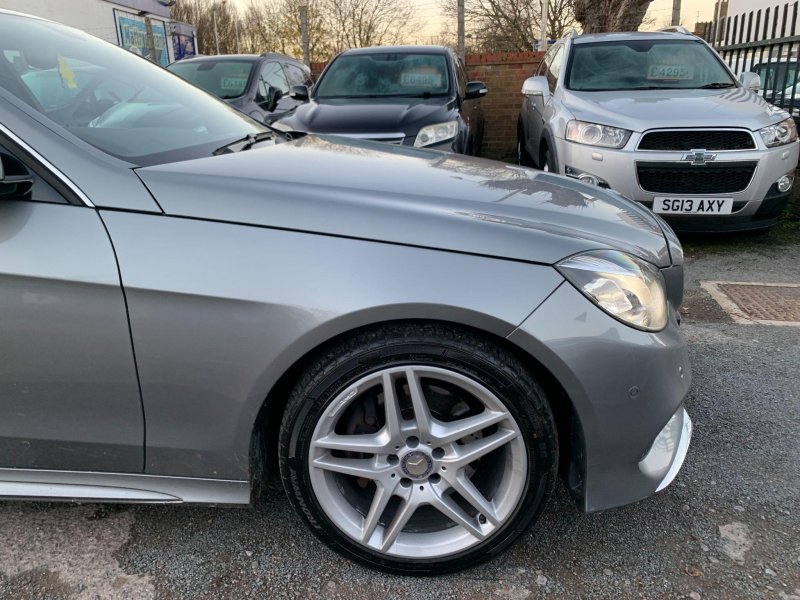 MERCEDES-BENZ E CLASS