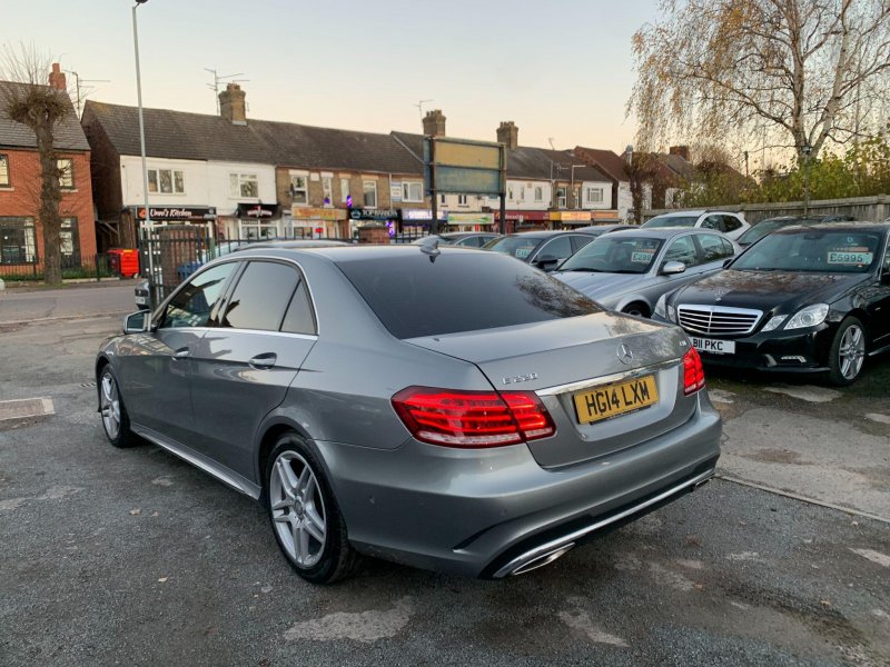 MERCEDES-BENZ E CLASS