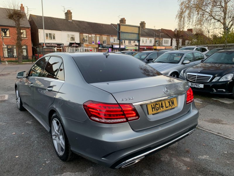 MERCEDES-BENZ E CLASS