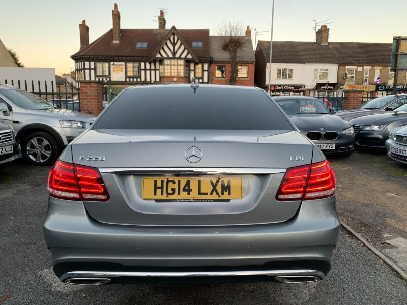 MERCEDES-BENZ E CLASS