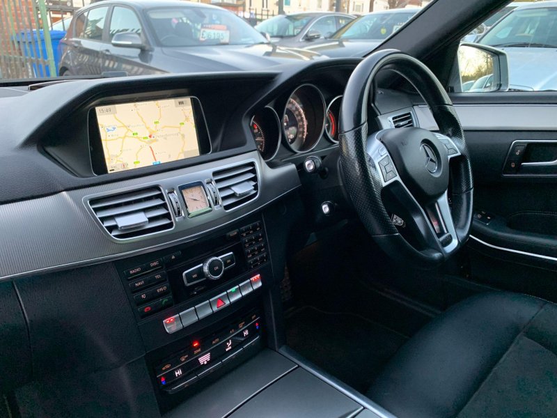 MERCEDES-BENZ E CLASS