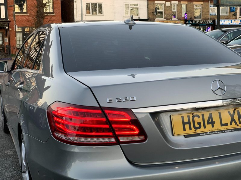 MERCEDES-BENZ E CLASS