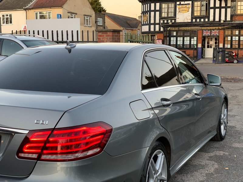 MERCEDES-BENZ E CLASS