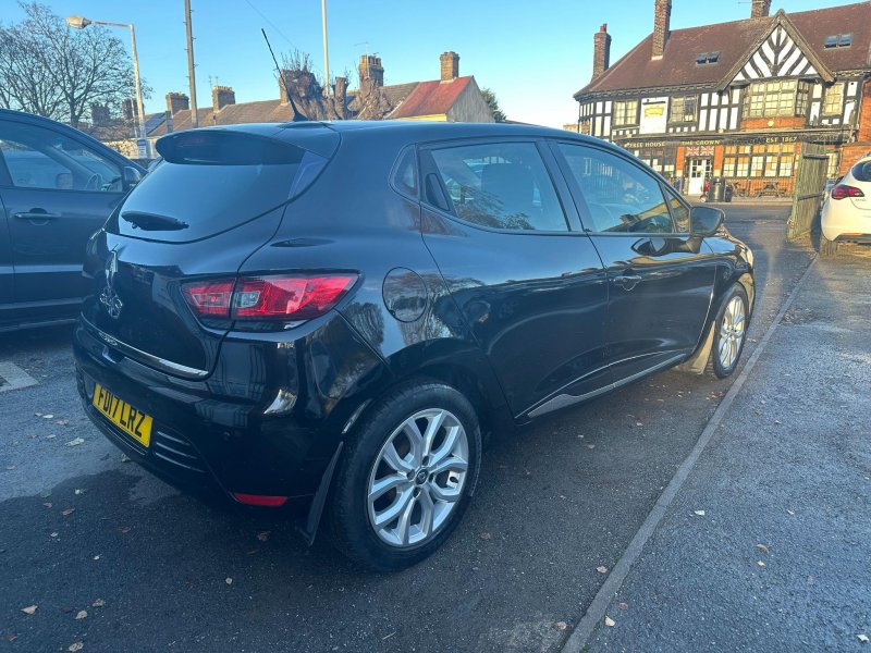 RENAULT CLIO