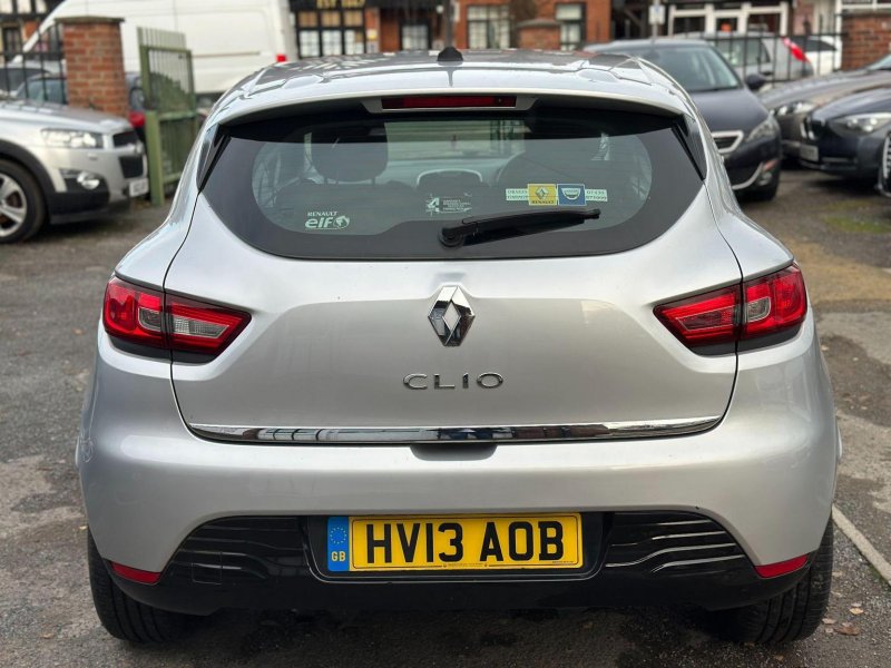 RENAULT CLIO